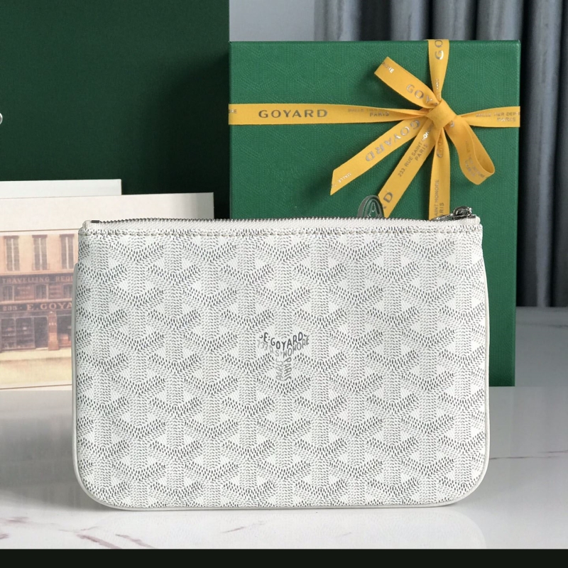 Go*ard clutch bags